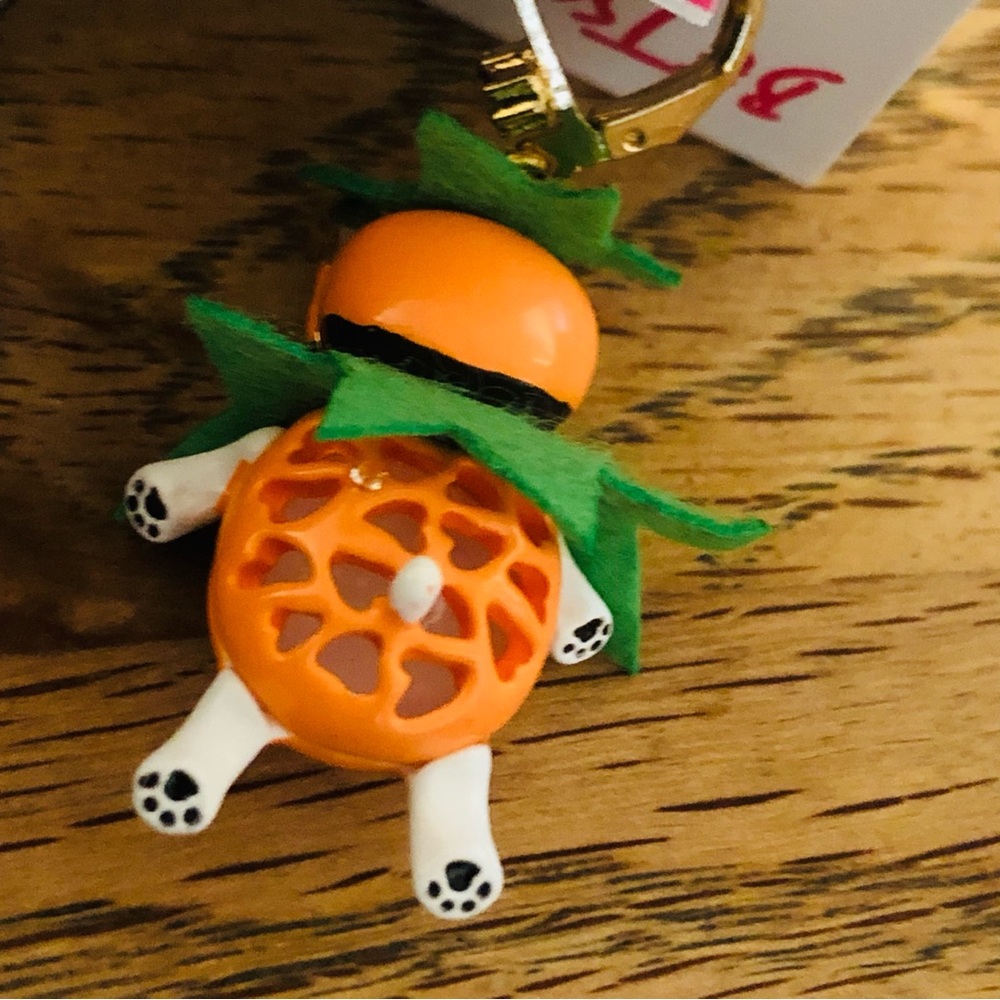 Authentic Betsey Johnson Earrings - Dog In Pumpkin Costume & Rhinestone Bone NWT - Picture 6 of 12